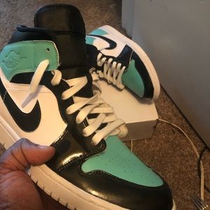 Jordan 1 Tiffany blue